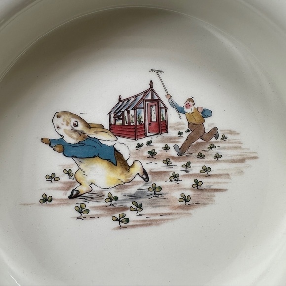 WEDGWOOD of ETRURIA & BARLASTON PETER RABBIT BOWL, Made In England, collectible - Picture 2 of 11